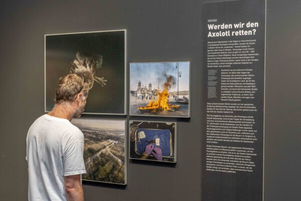 Ausstellungseröffnung "Walk of Water - 28 Stories", Haus der Fotografie 2024, Fotocredit: Heiner Heine